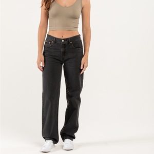 Black (Dark Wash) Levi’s Low Pros!